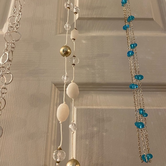 4 fashion necklaces - Picture 2 of 4